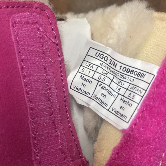 NWOB UGG Toddler kids infants girls Shoes boots warm - Picture 5 of 11